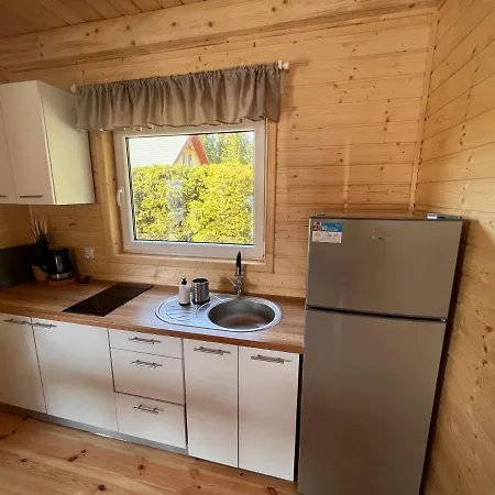 Lesny Zakatek Alojamento de Turismo Selvagem Lubiatowo (Pomerania)