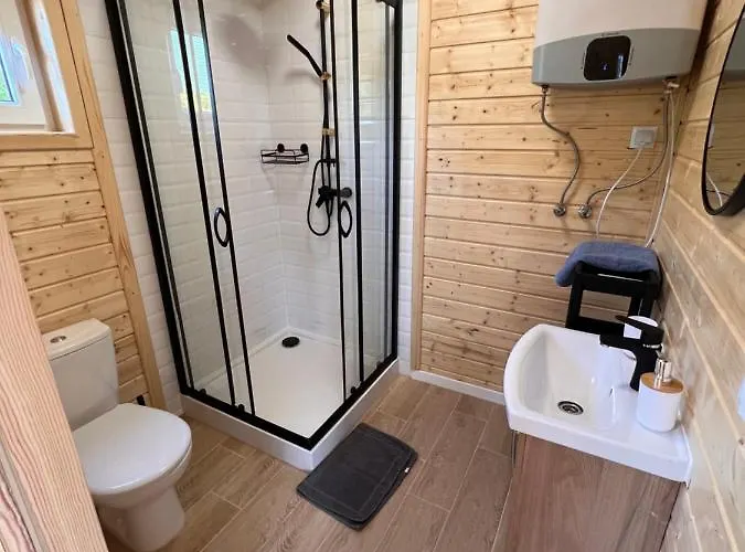 Lesny Zakatek Lodge Lubiatowo (Pomerania)