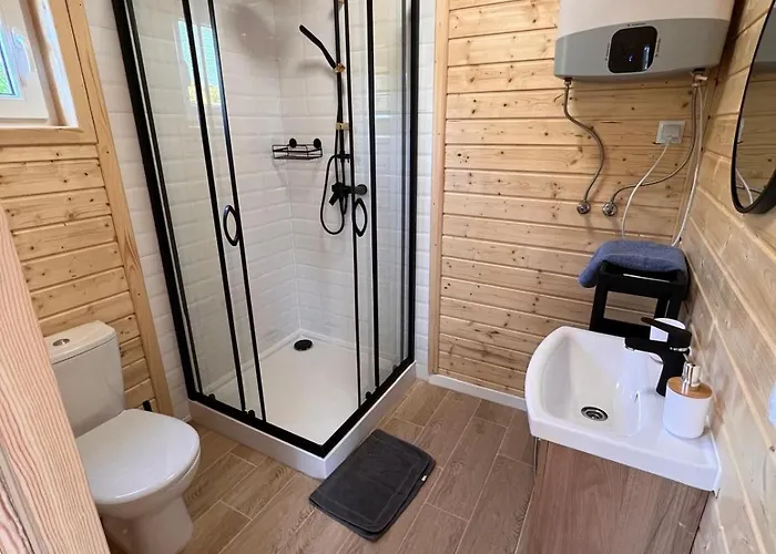 Lesny Zakatek Lodge Lubiatowo (Pomerania)